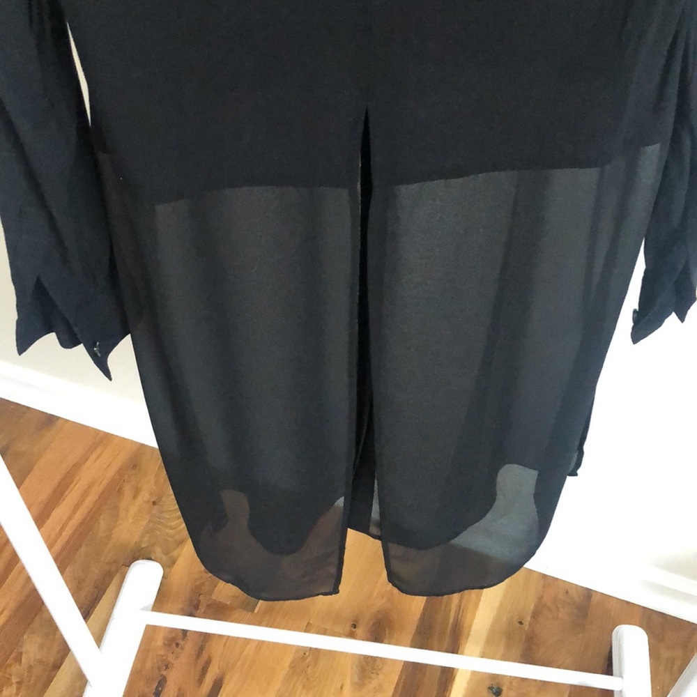 BCBGeneration black halfsheer buttondown - Picture 5 of 5
